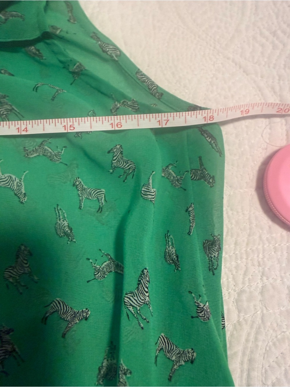 HOT Options Zebra Print Sleeveless Blouse Green Peter Pan Collar Size 10 - Picture 5 of 8